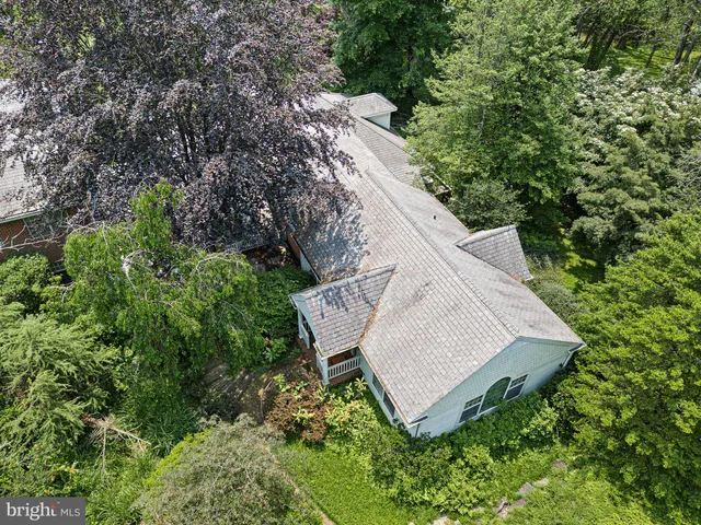 $1,499,900 | 2 Farron Drive, Kennett Square, PA 19348