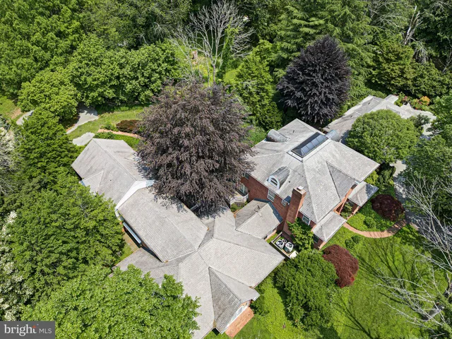 $1,499,900 | 2 Farron Drive, Kennett Square, PA 19348