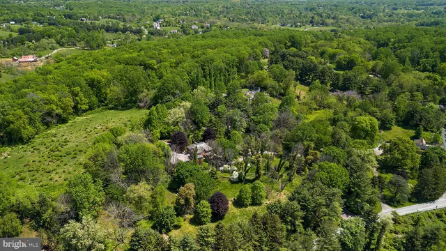 $1,499,900 | 2 Farron Drive, Kennett Square, PA 19348