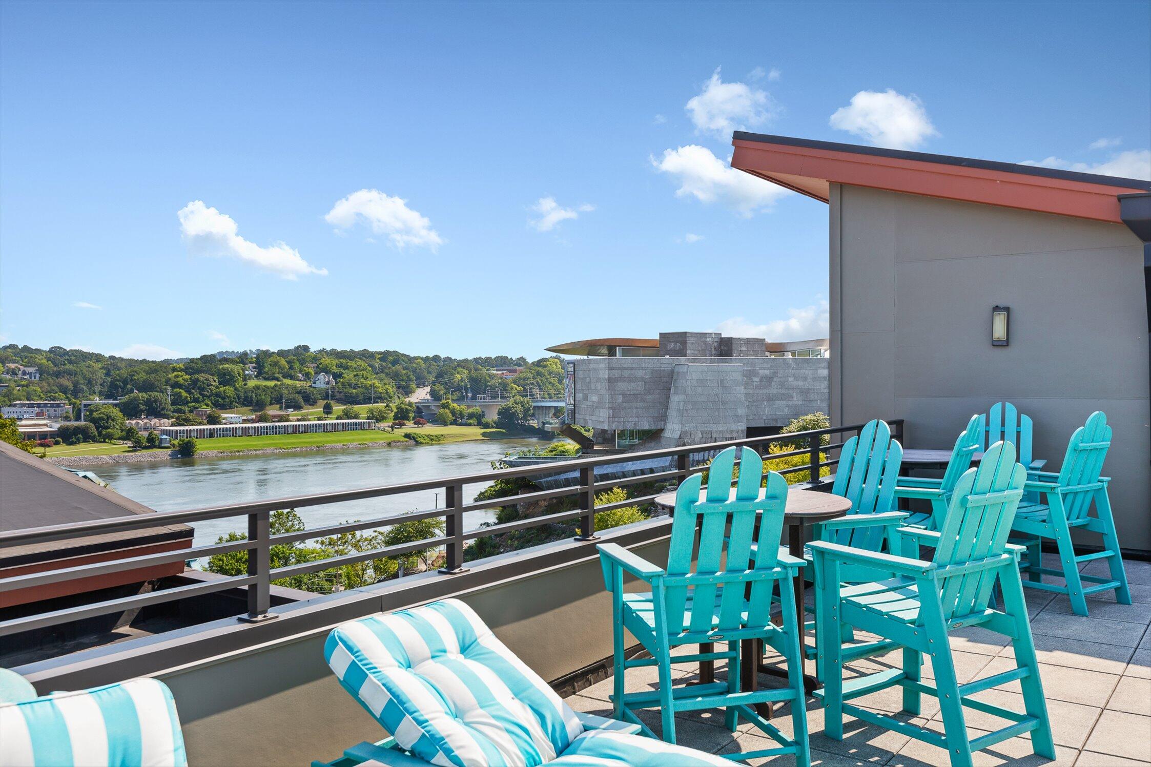 129 Walnut Street, Unit 20 Chattanooga, TN 37403 - Photo 39 of 51 Museum Bluff private rooftop