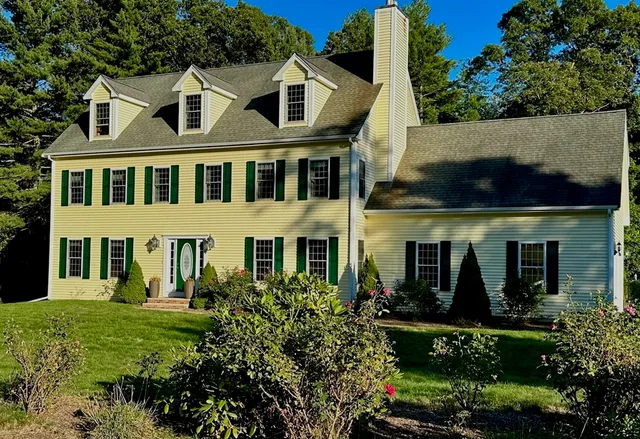 $1,239,000 | 23 Fredrickson Road, Norfolk, MA 02056