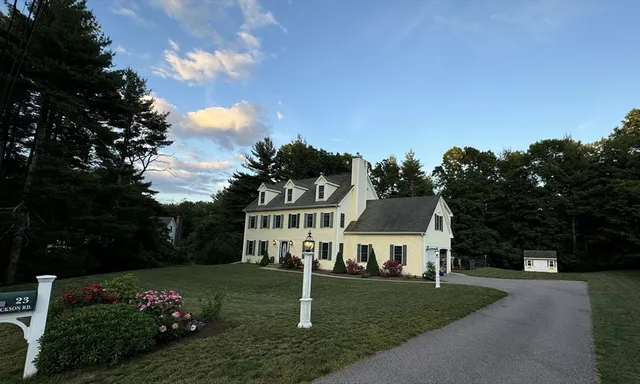 $1,239,000 | 23 Fredrickson Road, Norfolk, MA 02056
