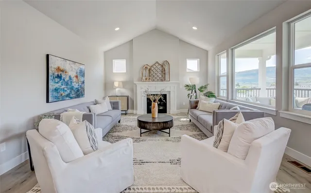 $918,990 | 1580 South Kelvin Court, East Wenatchee, WA 98802