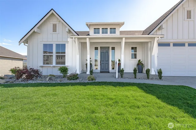 $918,990 | 1580 South Kelvin Court, East Wenatchee, WA 98802