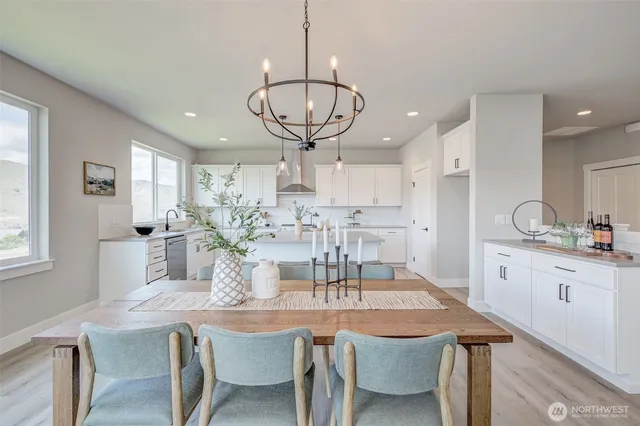 $918,990 | 1580 South Kelvin Court, East Wenatchee, WA 98802