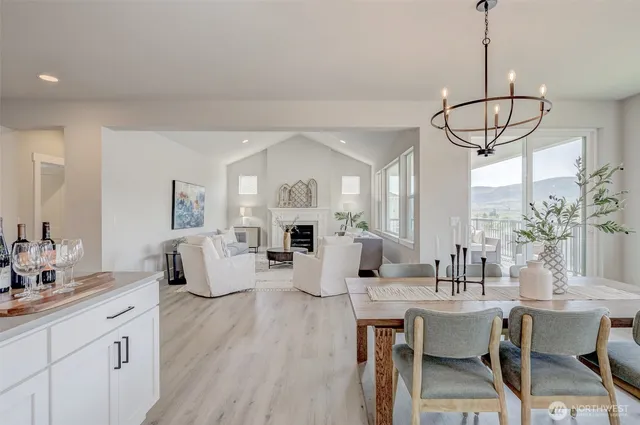 $918,990 | 1580 South Kelvin Court, East Wenatchee, WA 98802