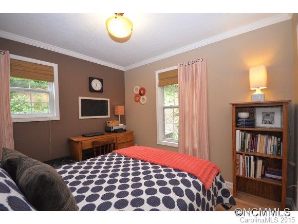 101 Harrison Hill Road Swannanoa, NC 28778 - Photo 9 of 24 Gallery Image 9