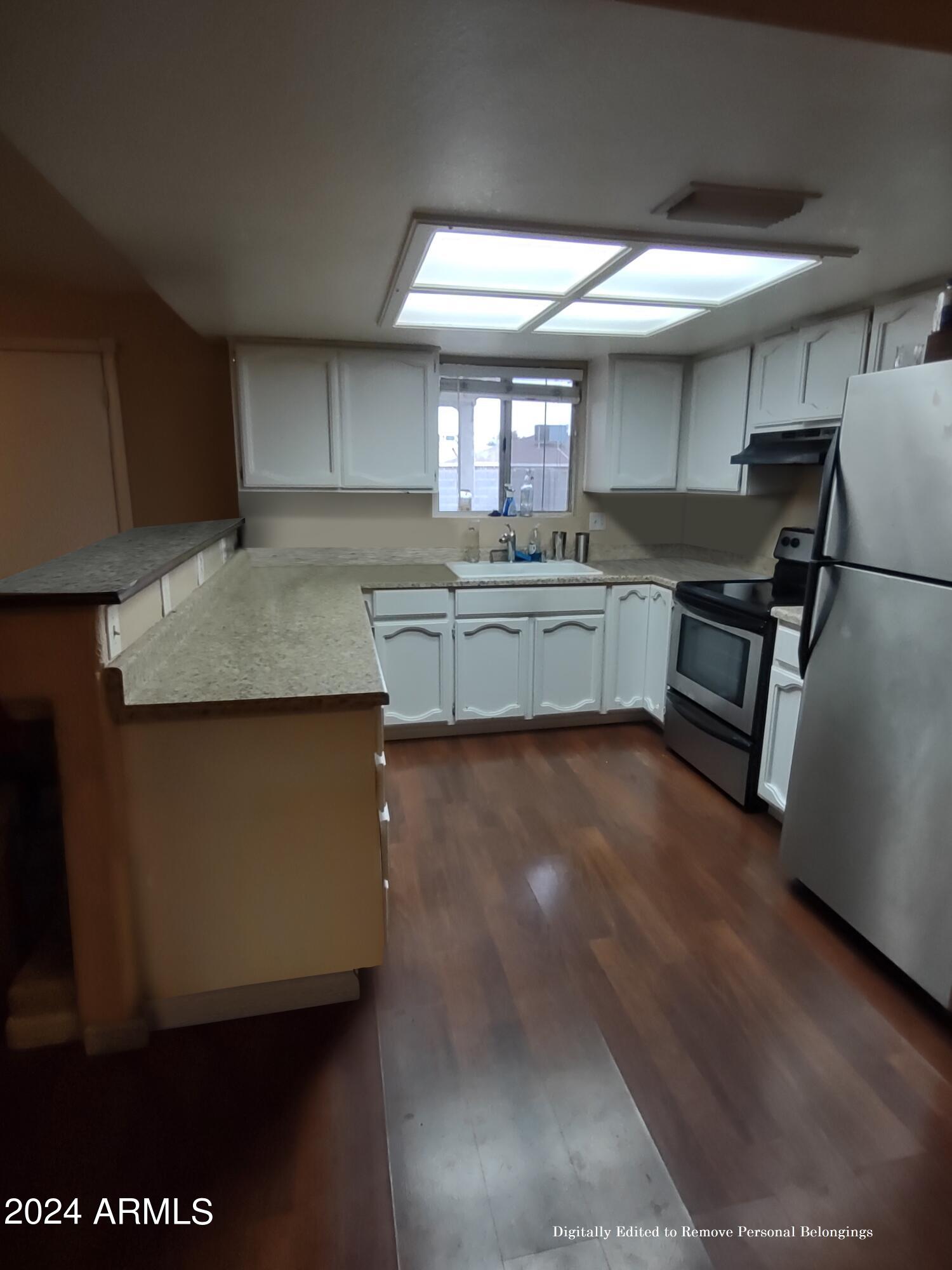 3137 East Diamond Avenue Mesa, AZ 85204 - Photo 4 of 35 Kitchen