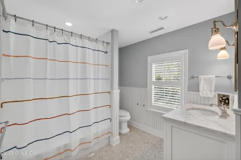 $1,795,000 | 20 Ridge Road, Cos Cob, CT 06807