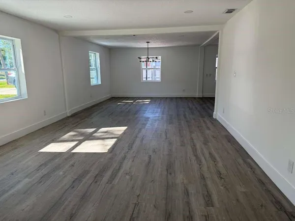 $339,900 | 581 Calle Grande Street, Ormond Beach, FL 32174