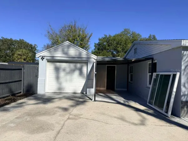 $339,900 | 581 Calle Grande Street, Ormond Beach, FL 32174
