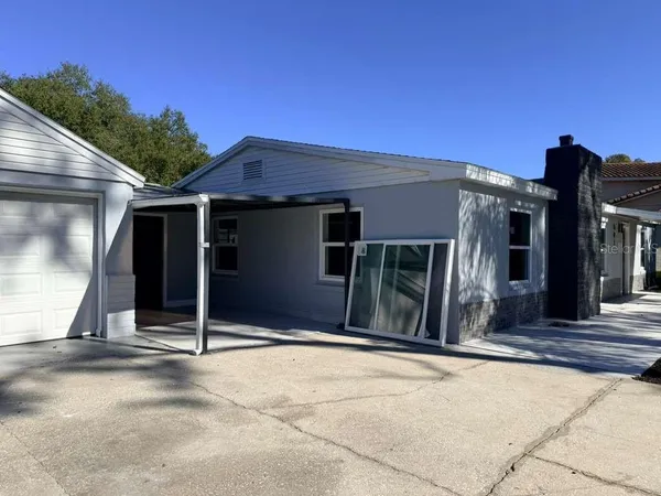 $339,900 | 581 Calle Grande Street, Ormond Beach, FL 32174