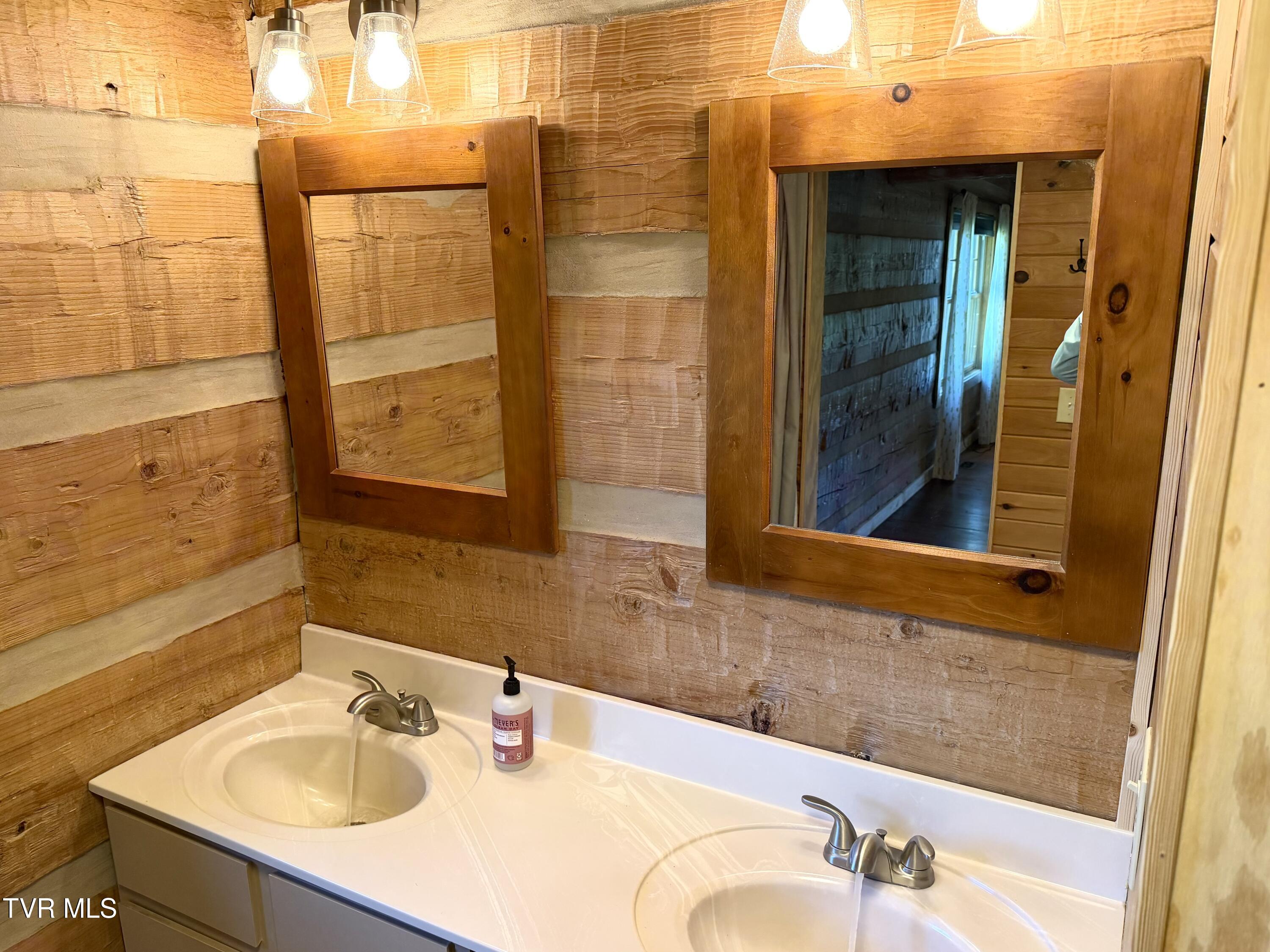 15655 Barnrock Road Mendota, VA 24270 - Photo 39 of 62 IMG_1512
