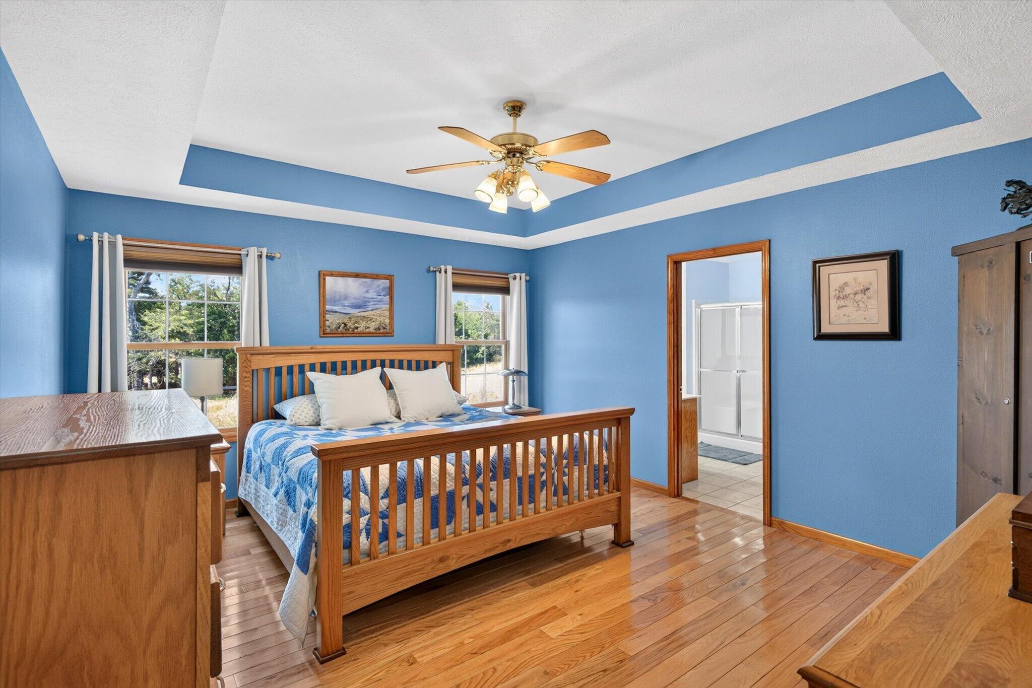 3989 South 70th Road Dunnegan, MO 65640 - Photo 19 of 53 Primary suite