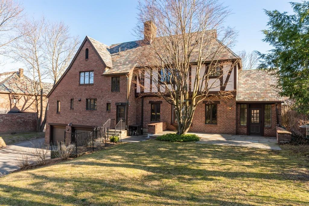 63 Mandalay Road Newton, MA 02459 - Photo 2 of 21