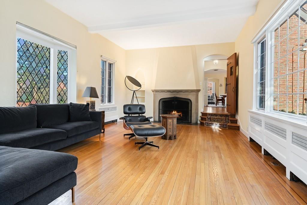 63 Mandalay Road Newton, MA 02459 - Photo 4 of 21