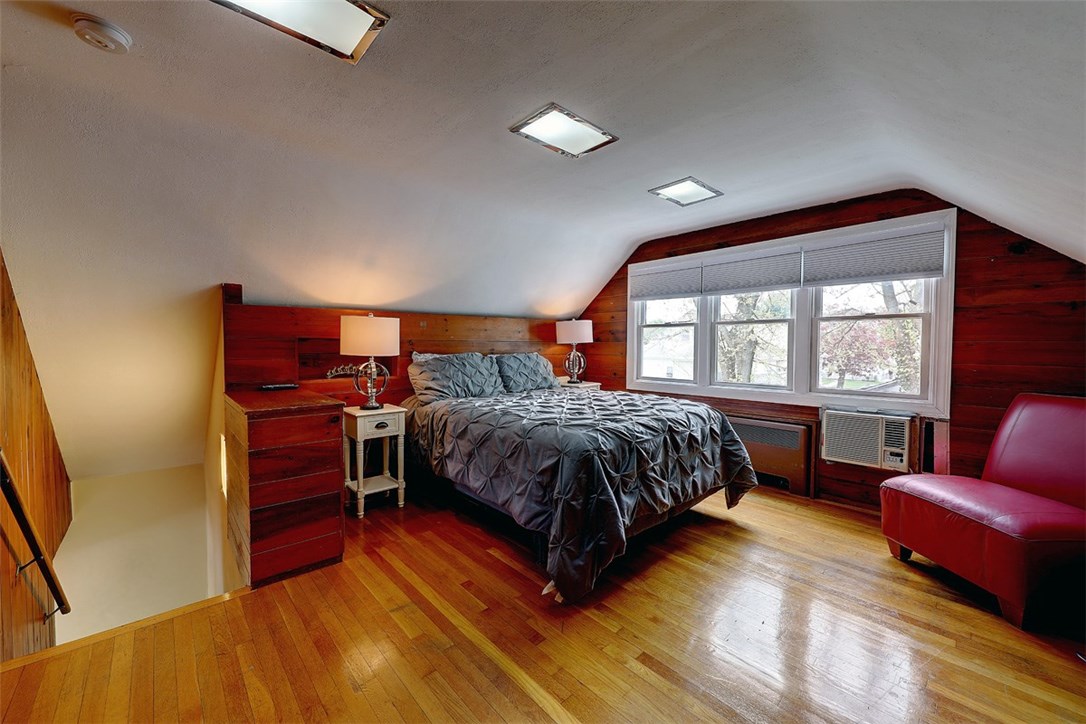 22 Spenstone Road Cranston, RI 02910 - Photo 11 of 23