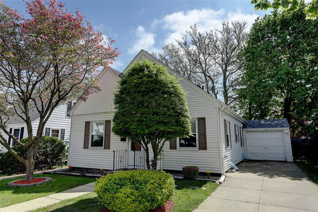 22 Spenstone Road Cranston, RI 02910 - Photo 23 of 23