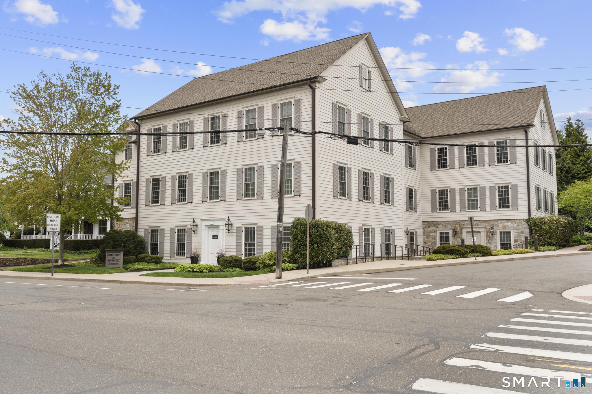 745 Boston Post Road, Unit 1 Darien, CT 06820 - Photo 2 of 32