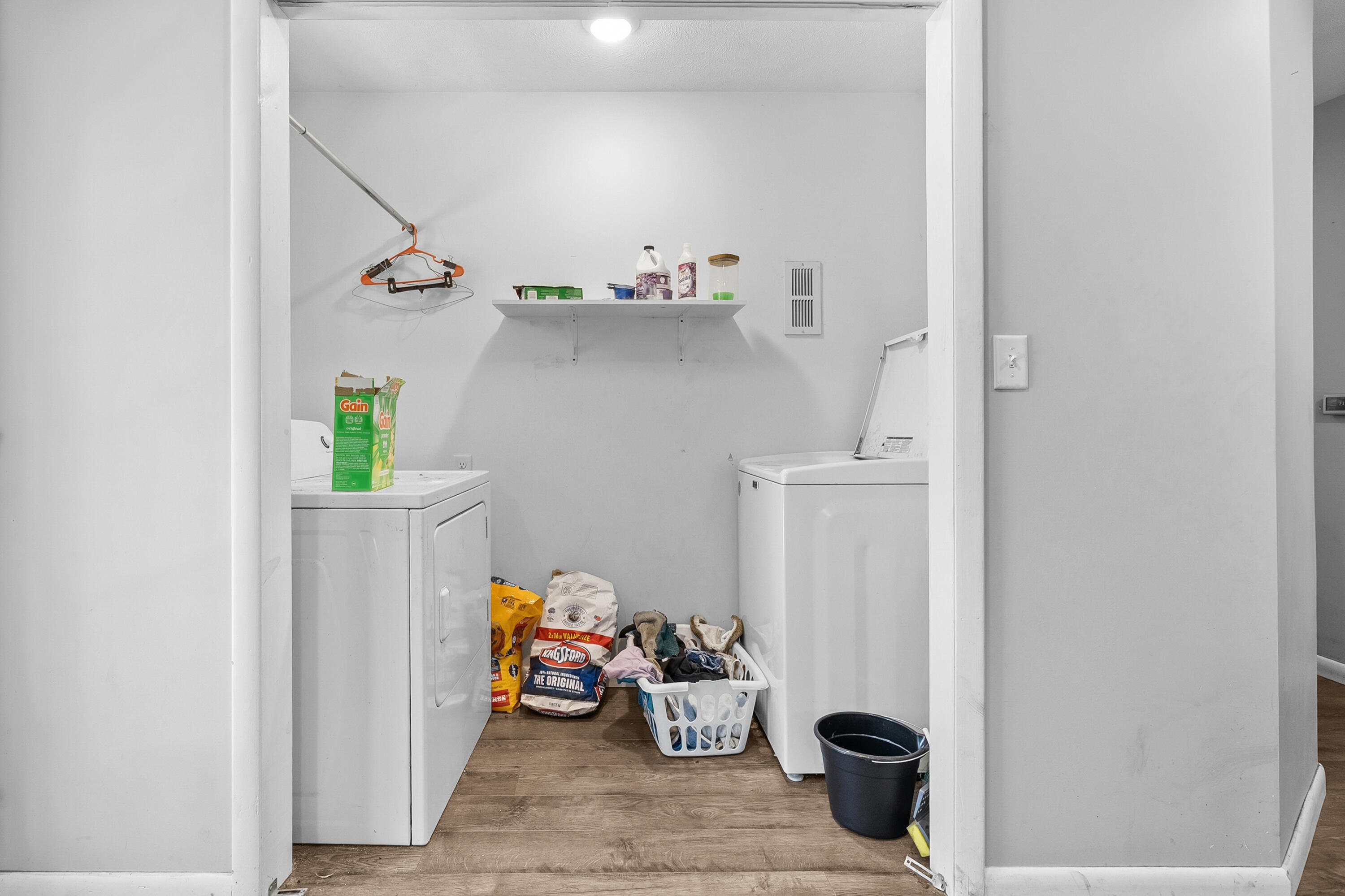 181 Foote Road Battle Creek, MI 49017 - Photo 15 of 34 main floor laundry