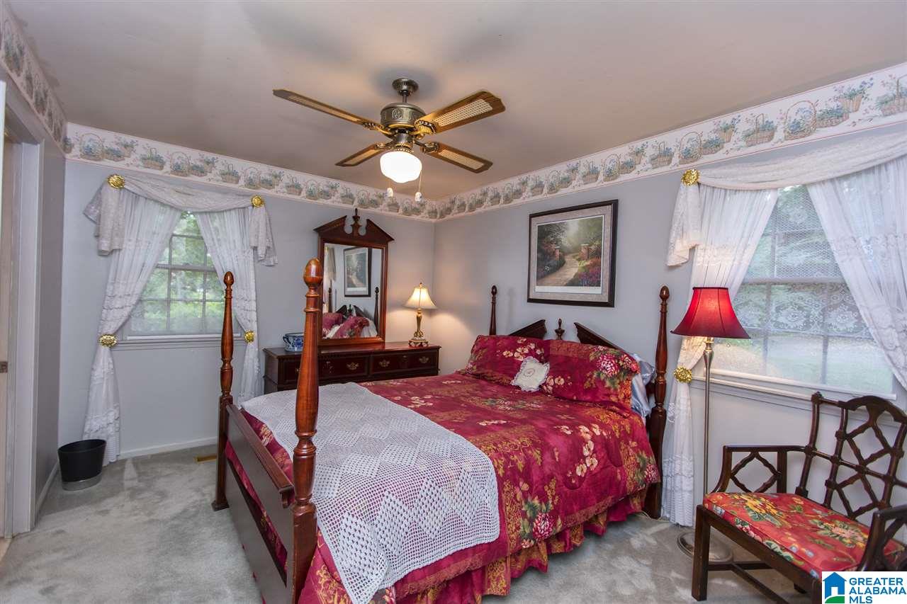 712 South Sanders Road Birmingham, AL 35226 - Photo 23 of 43