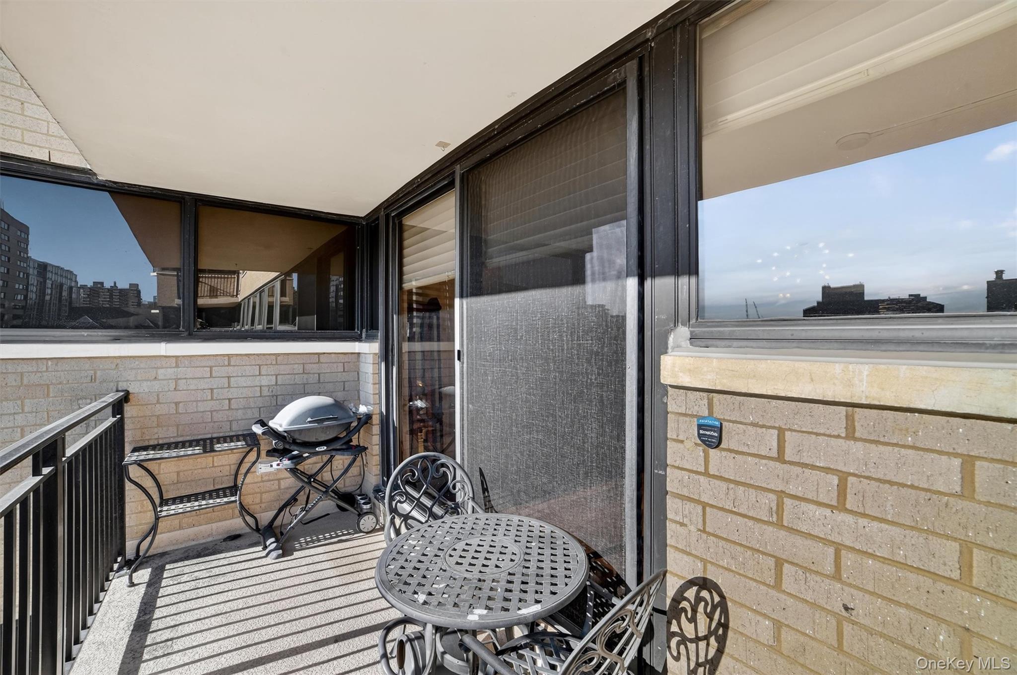 25 Rockledge Avenue, Unit 606 White Plains, NY 10601 - Photo 33 of 43