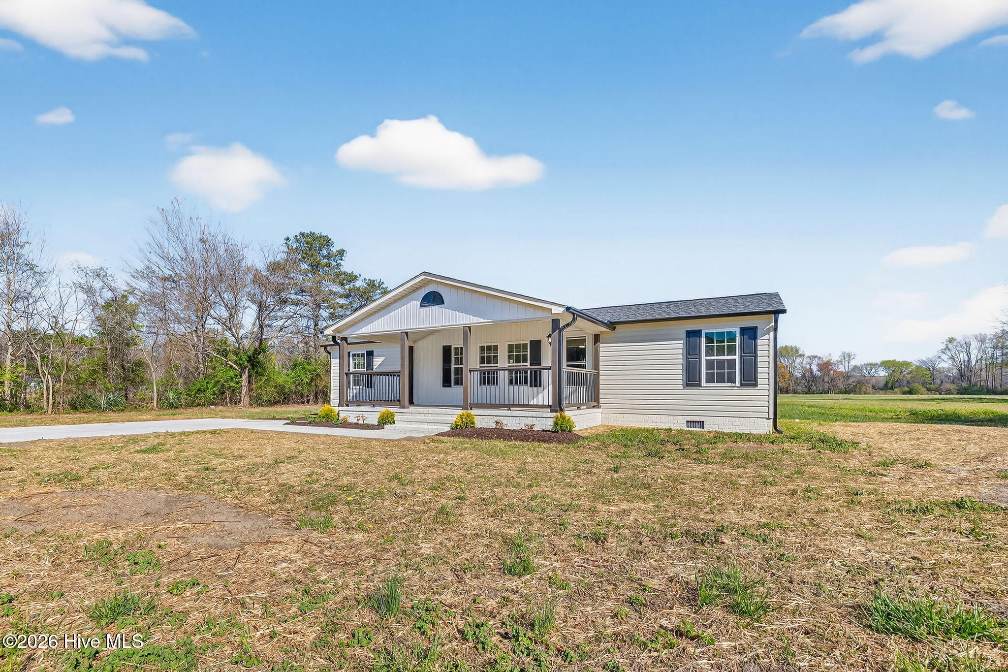 335 Myrtle Road Selma, NC 27576 - Photo 3 of 34