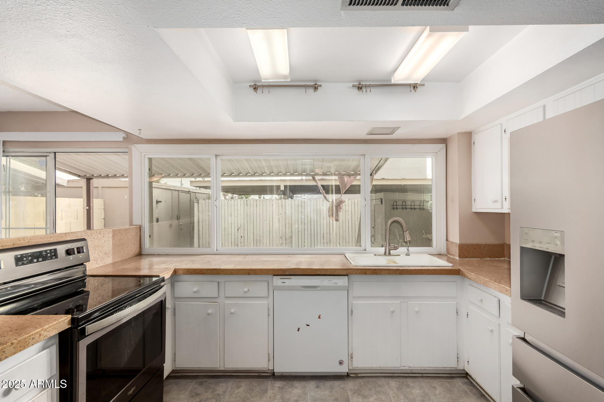 225 North Standage Road, Unit 103 Mesa, AZ 85201 - Photo 9 of 25 12 - Standage