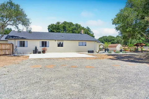 $1,095,000 | 2950 Oak Pointe Drive, Lompoc, CA 93436