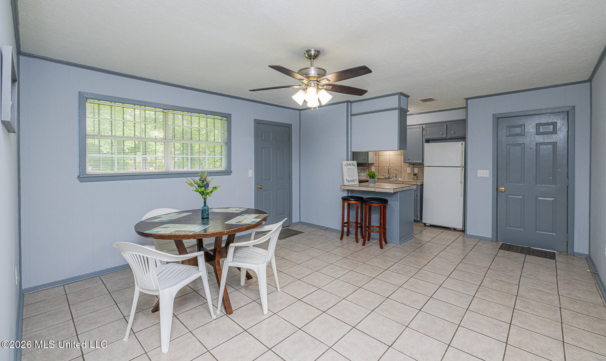 253 Rutherford B Hayes Circle Jackson, MS 39213 - Photo 11 of 25 1R4A7922