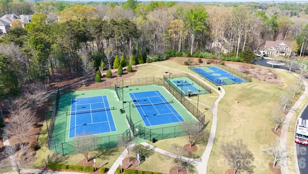 $600,000 | 10511 Honeyfur Court, Charlotte, NC 28278