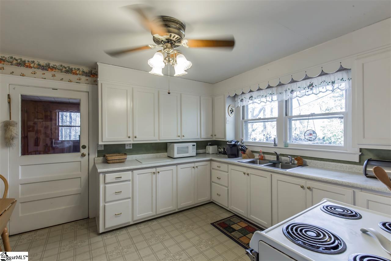 430 A Enoree Road Travelers Rest, SC 29690 - Photo 5 of 36 Gallery Image 5