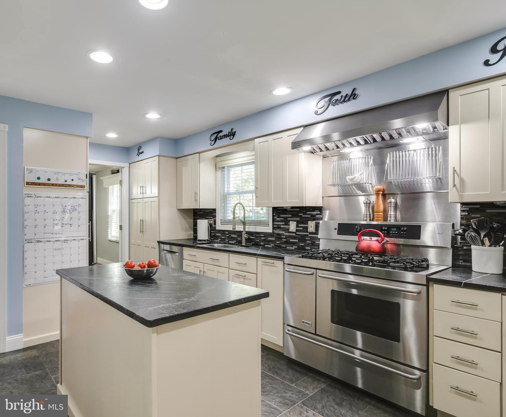 9401 Mellenbrook Road Columbia, MD 21045 - Photo 2 of 29 Updated Chef's Kitchen with Gas