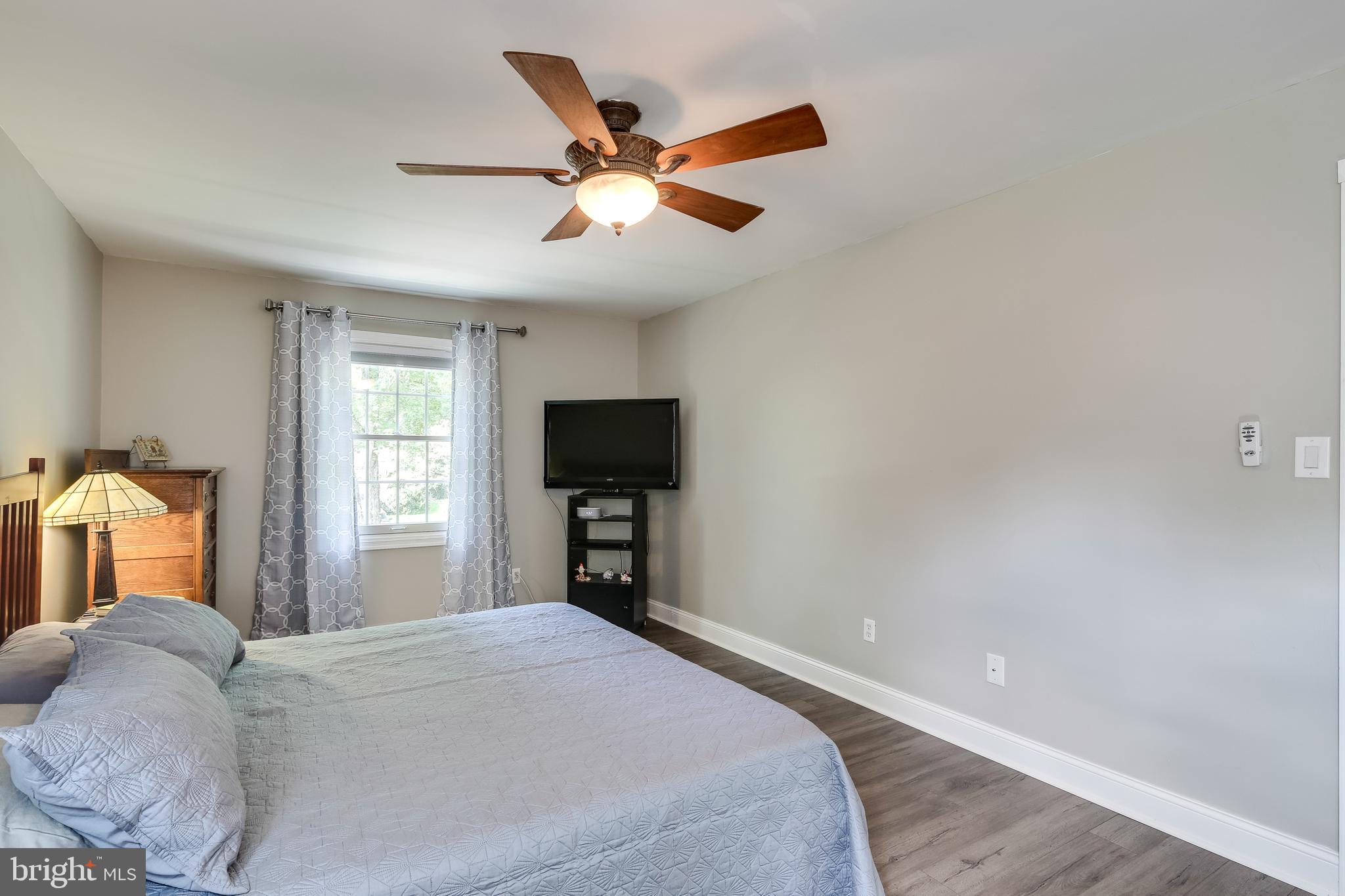 9401 Mellenbrook Road Columbia, MD 21045 - Photo 26 of 29 Primary's bedroom