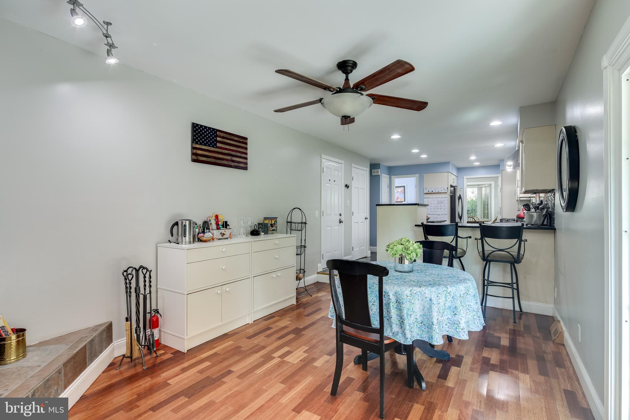 9401 Mellenbrook Road Columbia, MD 21045 - Photo 6 of 29 Family Room