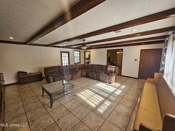 $159,000 | 500 Boulevard Street, Lexington, MS 39095