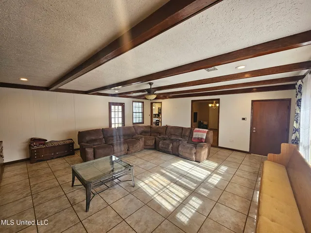 $159,000 | 500 Boulevard Street, Lexington, MS 39095