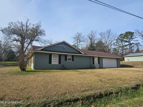 $159,000 | 500 Boulevard Street, Lexington, MS 39095