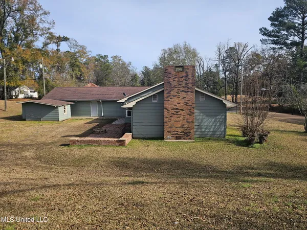 $159,000 | 500 Boulevard Street, Lexington, MS 39095