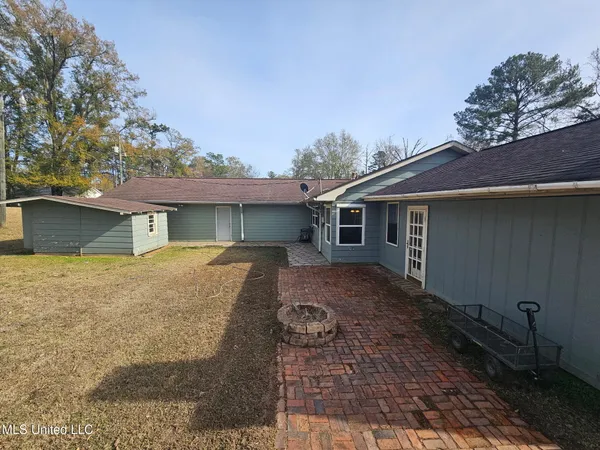 $159,000 | 500 Boulevard Street, Lexington, MS 39095