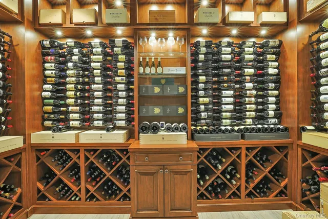 $2,950,000 | 27 Dearman Cl, Unit CLOSE, Irvington, NY 10533