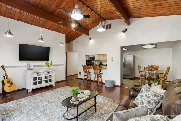 $500,000 | 1961 East Mason Lake Drive East, Grapeview, WA 98546