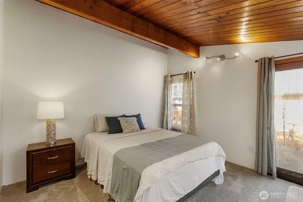 $500,000 | 1961 East Mason Lake Drive East, Grapeview, WA 98546