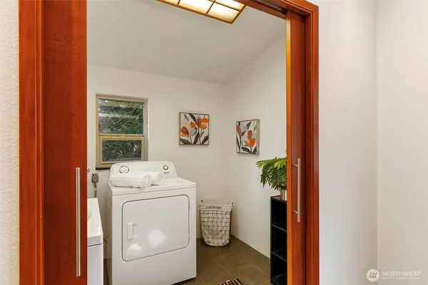 $500,000 | 1961 East Mason Lake Drive East, Grapeview, WA 98546