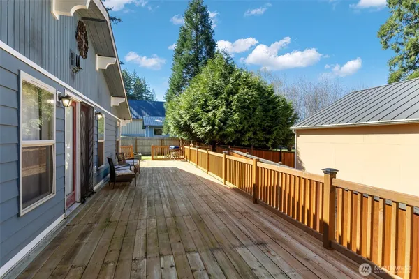 $500,000 | 1961 East Mason Lake Drive East, Grapeview, WA 98546