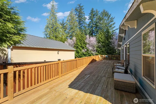 $500,000 | 1961 East Mason Lake Drive East, Grapeview, WA 98546