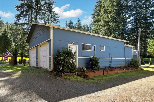 $500,000 | 1961 East Mason Lake Drive East, Grapeview, WA 98546