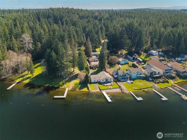 $500,000 | 1961 East Mason Lake Drive East, Grapeview, WA 98546