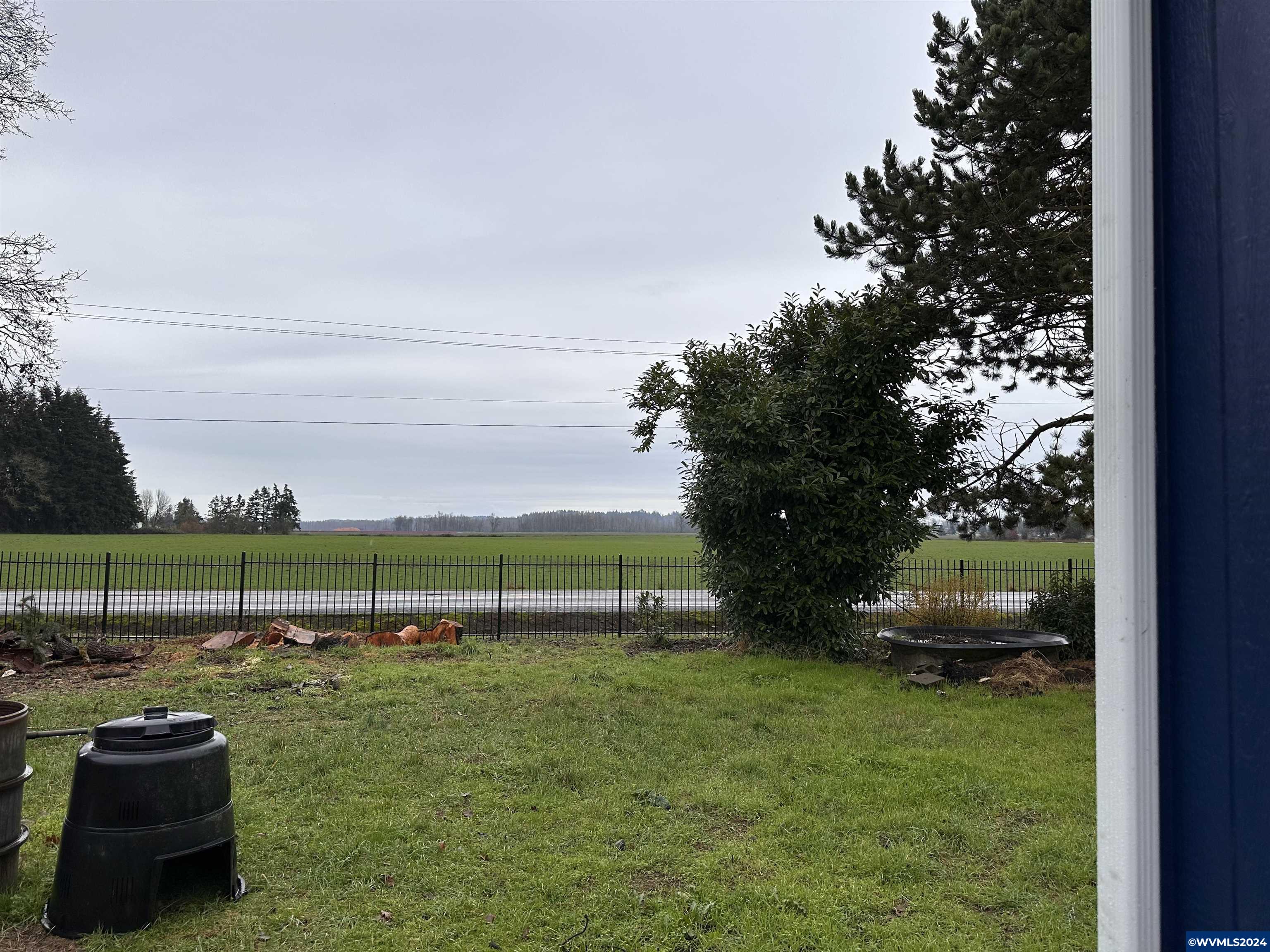 727 Talbot Road Southeast, Unit 8 Jefferson, OR 97352 - Photo 3 of 11 Gallery Image 3