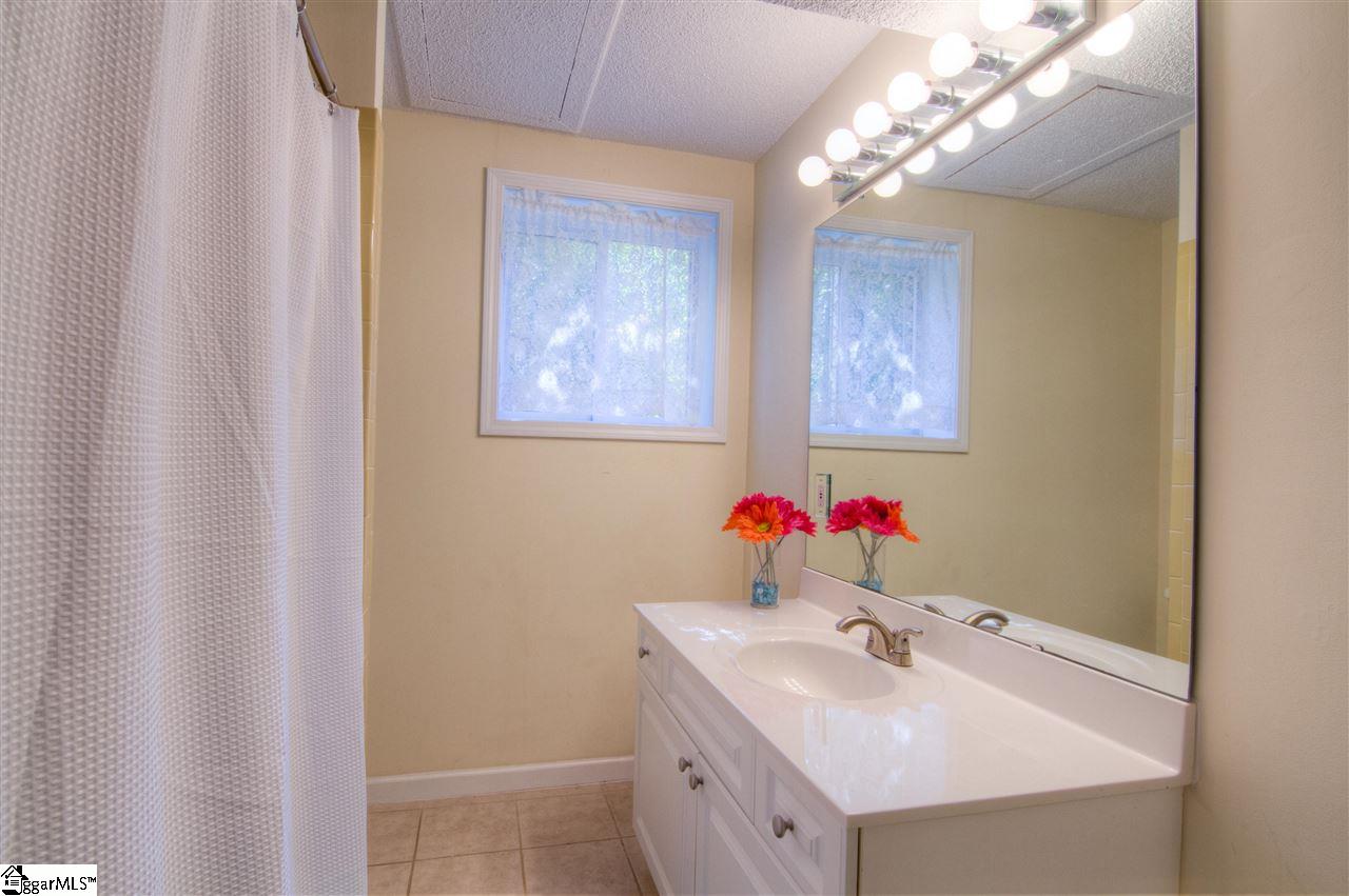 502 Richbourg Road Greenville, SC 29615 - Photo 24 of 26 Gallery Image 24